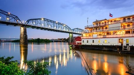 A riverboat plies the Tennessee River at Chattanooga.