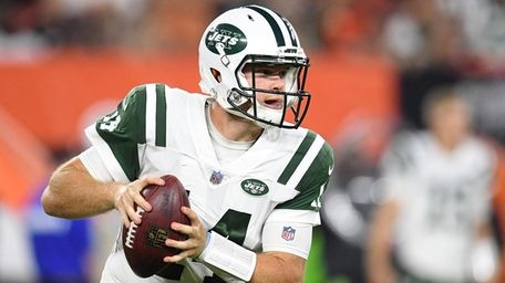 Sam Darnold and the Jets look to snap