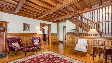 The Blue Point estate, called the "Manowtasquott," is