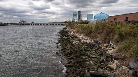 A $20 million shoreline project will protect Long