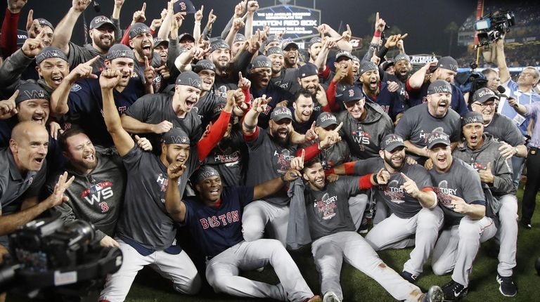 Another victorious team photo for the 2018 Boston