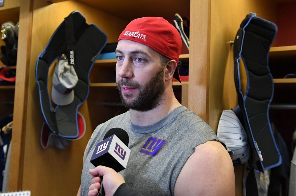 Connor Barwin of the Giants speaks to the