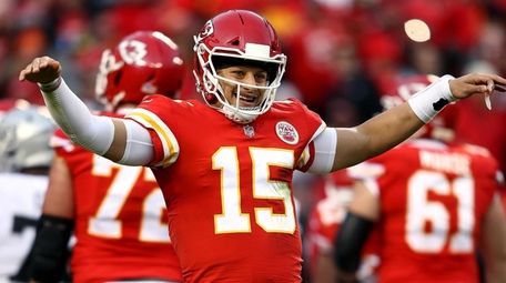 Patrick Mahomes of the Chiefs reacts against the