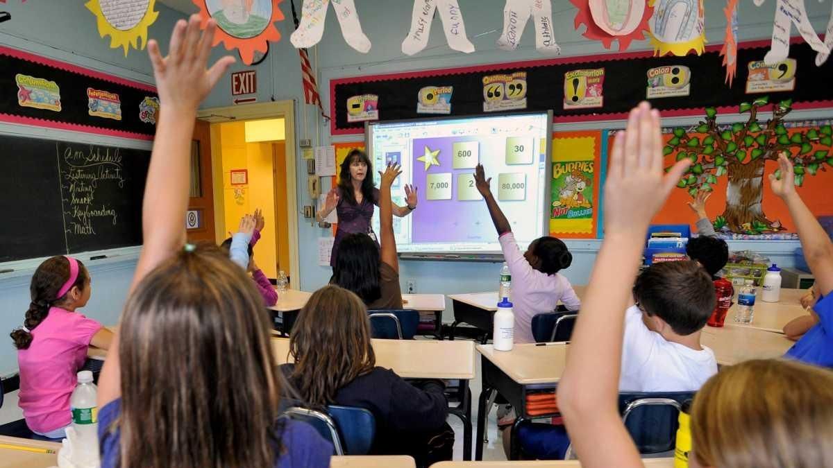 Computers must be integrated in classwork | Newsday