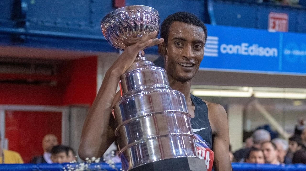Ethiopian Yomif Kejelcha just misses world record in mile at Millrose