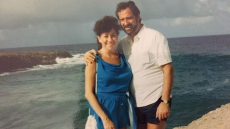 Rochelle and Lawrence Ginsberg of Oakland Gardens, Queens,