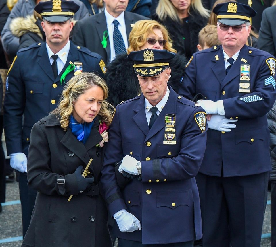 Leanne Simonsen, wife of fallen NYPD Det. Brian