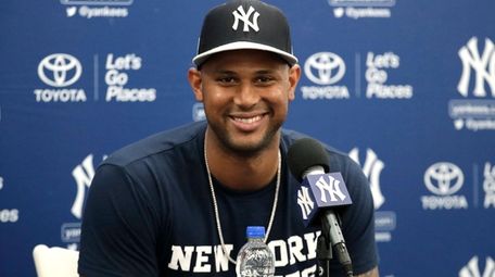 New York Yankees' Aaron Hicks smiles during a