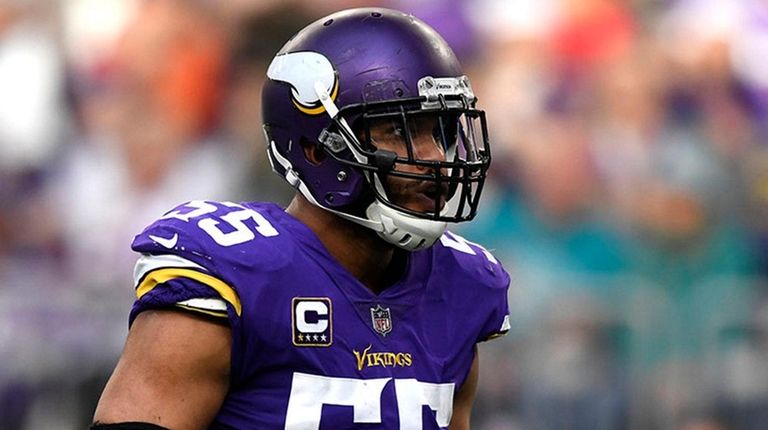 Cowboys sideline exclusive: Anthony Barr, Matt Waletzko make Dallas debuts  against Seattle