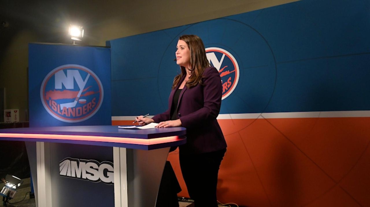 Islanders Tv Host Shannon Hogan Balances Work And Life Newsday 2169