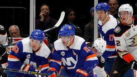Casey Cizikas, Cal Clutterbuck and Matt Martin of