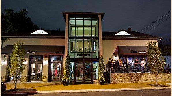 Porto Vivo is an Italian restaurant in Huntington.