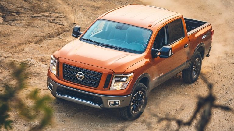 Auto Review 2019 Nissan Titan Xd Is Suited For The Highway