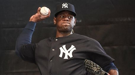 Yankees pitcher Luis Severino throws a bullpen session