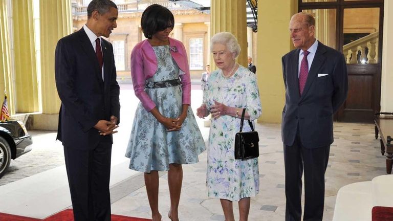 The Obamas Welcomed At Buckingham Palace Newsday