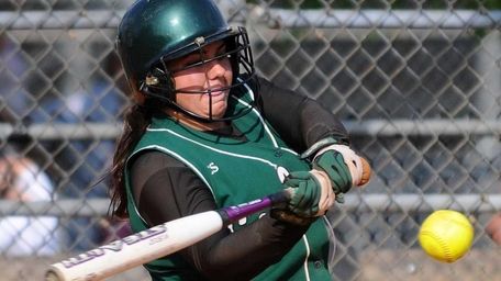 Seaford's Lindsay Montemarano hits a single in the