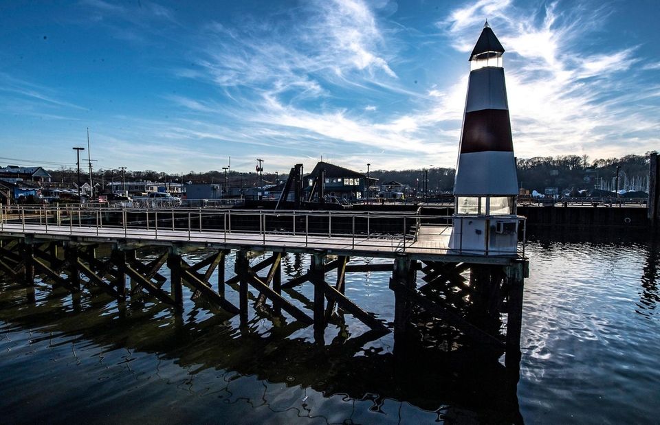 Feature Port Jefferson Tuesday Feb. 5, 2019