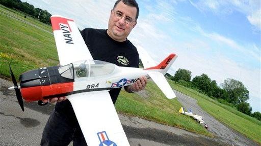 Remote control plane enthusiasts take flight | Newsday