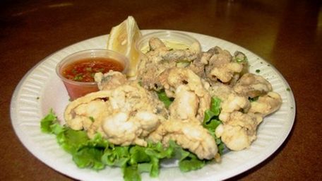Fried Ipswich clams are a specialty at Artie's