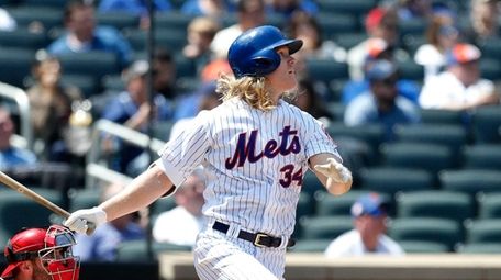 Noah Syndergaard #34 of the New York Mets