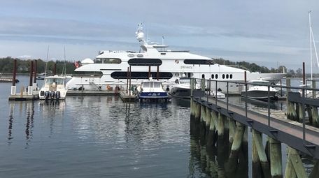 The yacht "Privacy" belonging to Tiger Woods is