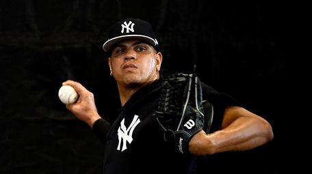 Dellin Betances throws a bullpen session during spring