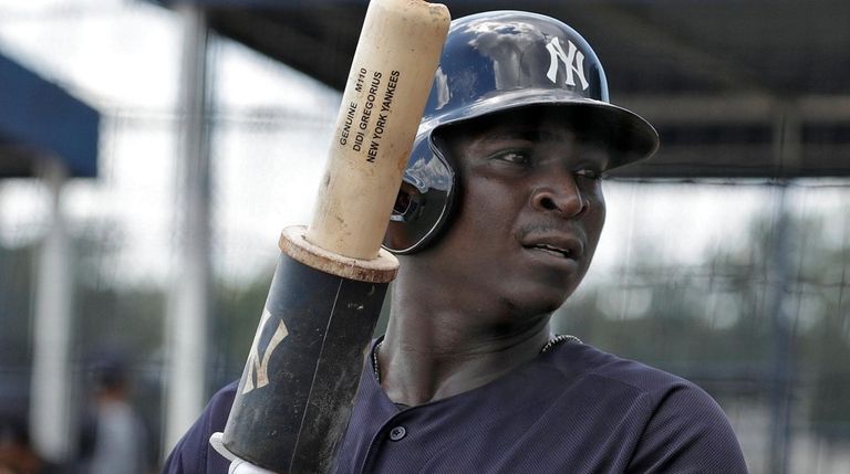 Yankees shortstop Didi Gregorius waits in the on-deck