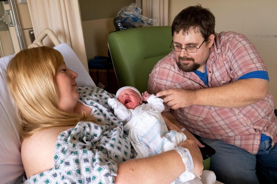 Amanda, 36, and Daniel Dziomba of North Babylon,