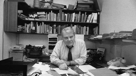 Television personality Andy Rooney of CBS-TV's 