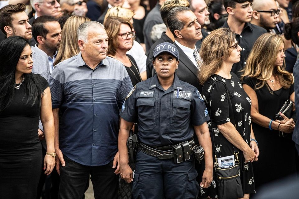 Funeral services for of retired NYPD Det. Luis