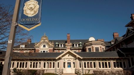 Suit against Dowling College trustees, former officials seeks $50M in  damages | Newsday
