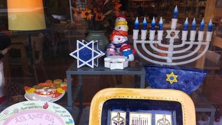 Paint your own holiday-themed pottery at muddworks, 6C
