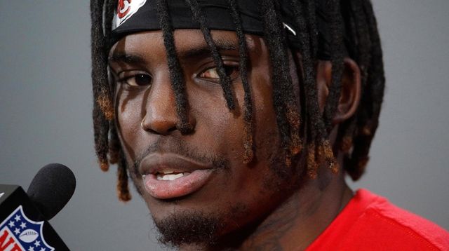 Chiefs wide receiver Tyreek Hill talks to the... Chiefs wide receiver Tyreek Hill talks to the
