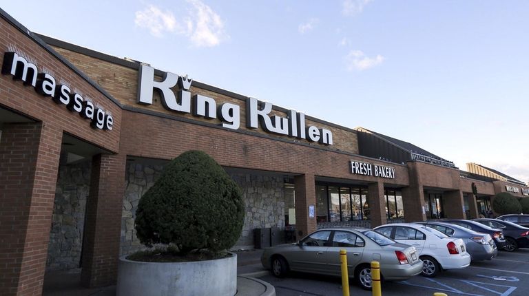 King Kullen Closes One Store Plans To Shutter Two More Newsday