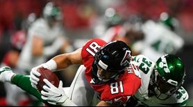Atlanta Falcons tight end Austin Hooper makes the