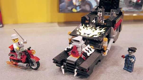 Lego Monster Fighters: The Vampire Hearse