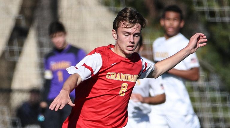Chaminade's Brendan Tomlinson gets through St. Anthony's defenders