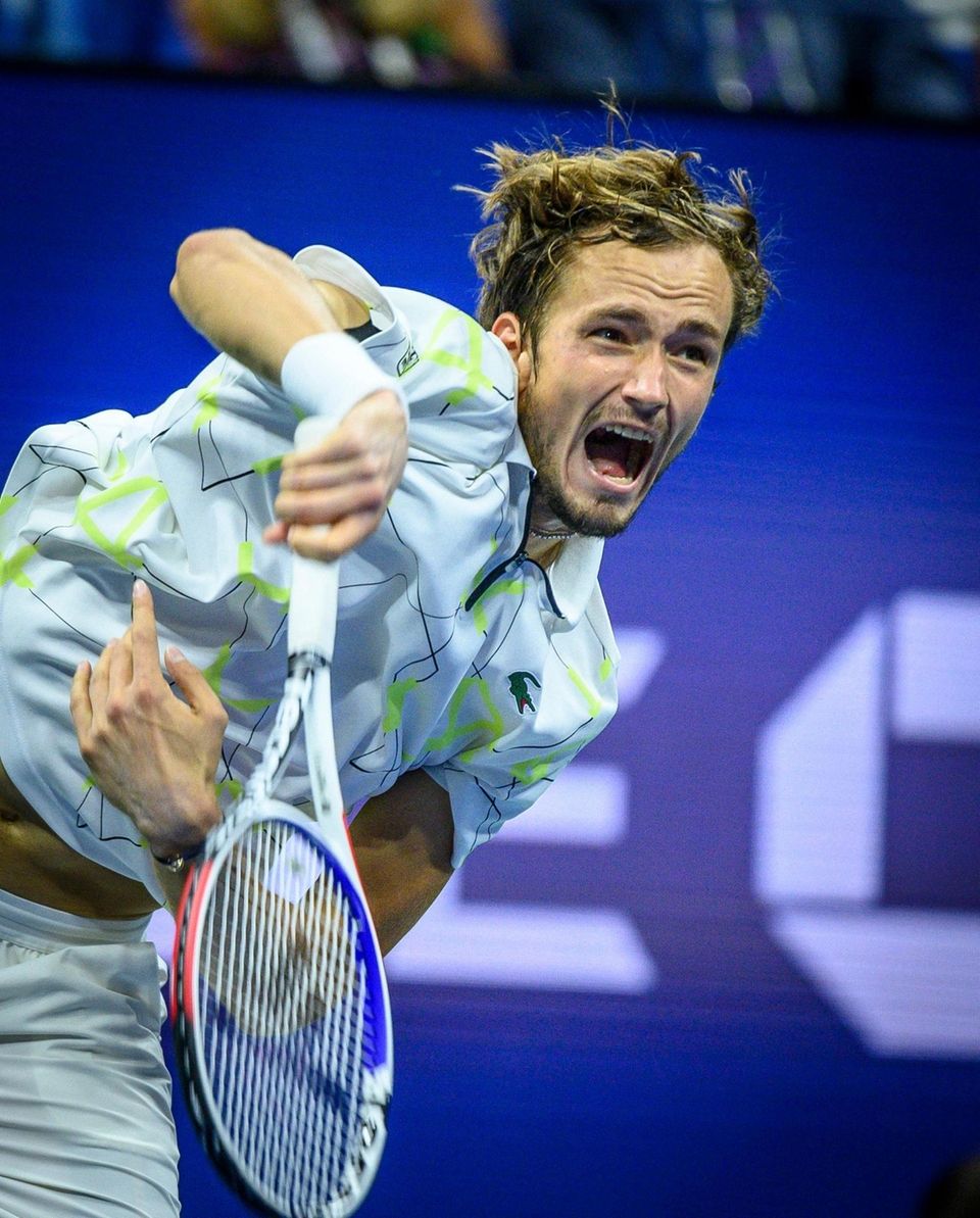 Daniil Medvedev serves during his men's semiinals match