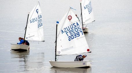 Kids navigating in Oyster Bay during New York