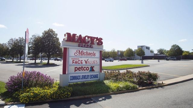 Retail Roundup New Bj S Wholesale Club Proposed For Macy S Site