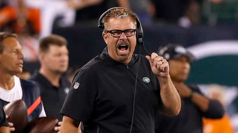 Defensive coordinator Gregg Williams of the New York