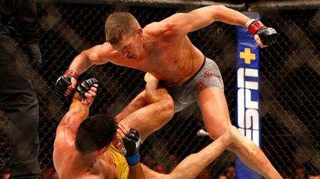 Ufc 244 Stephen Wonderboy Thompson Returns To Form In Win Over Vicente Luque Newsday