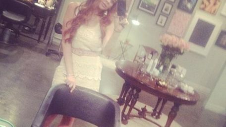 Lindsay Lohan tweeted this photo of her red