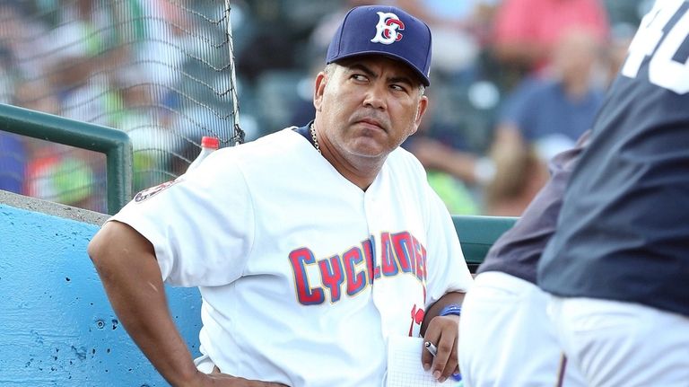 Former Mets second baseman Edgardo Alfonzo while managing