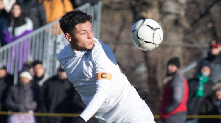 Brentwood's Brandon Yanez keeps his eye on the