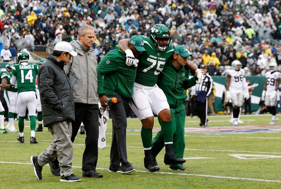 Chuma Edoga #75 of the New York Jets