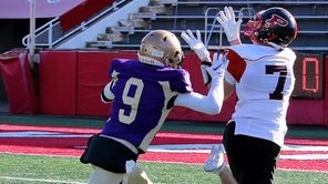 Plainedge WR Donovan Pepe makes the catch over