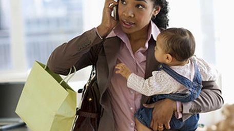 A study says mothers with full-time jobs spend