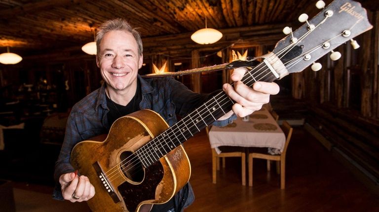 Brady Rymer will be hosting a songwriting workshop