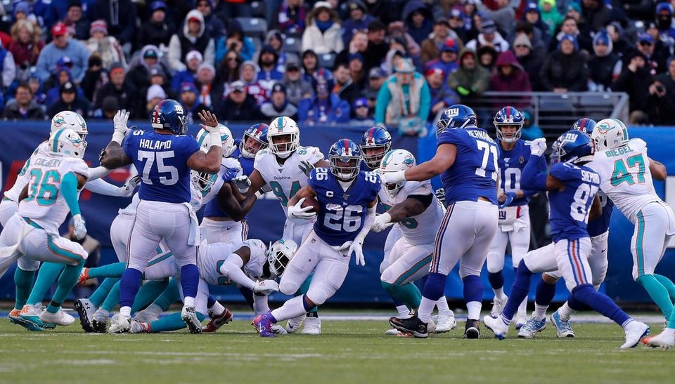 Saquon Barkley #26 of the New York Giants